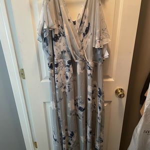 Light blue, flower print dress. Sz 24. NWT